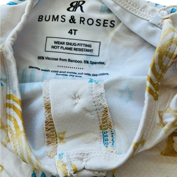 Bums & Roses Pajama Set Holiday Hanukkah Menorah Stars 2 Piece Bamboo 4T NWT - Picture 2 of 2